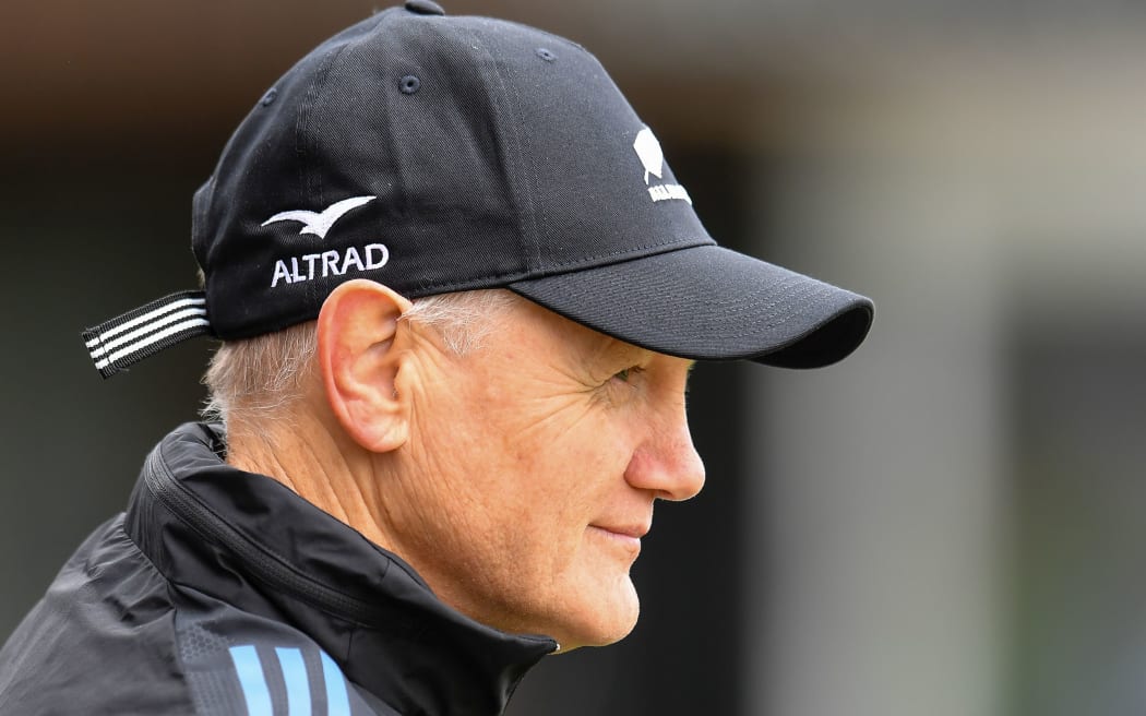 Joe Schmidt Assistant Coach of the All Blacks at training.