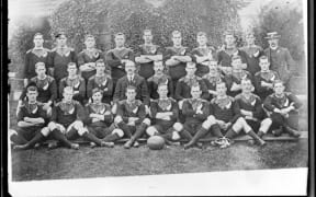The All Black rugby team which toured the United Kingdom in 1905-1906 – and who popularised the rugby song “On the Ball”