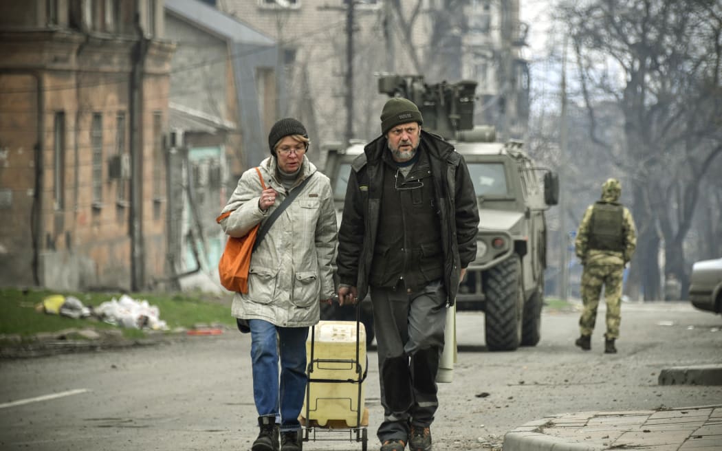 Rusia dice que 1.000 soldados ucranianos se han rendido en Mariupol
