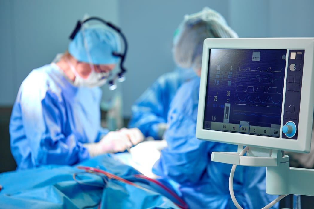 Photo of Les maladies hivernales à l’hôpital entraînent de longs délais d’attente pour la chirurgie cardiaque et le cancer