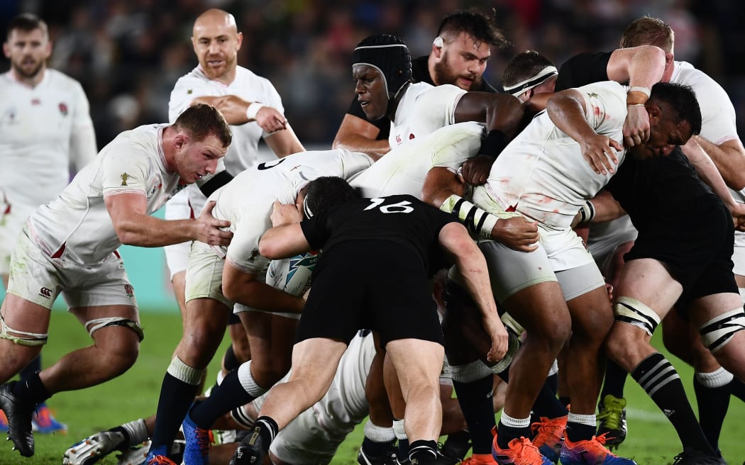 England's  and New Zealand's players take part in a maul during the Japan 2019 Rugby World Cup semi-final match between England and New Zealand at the International Stadium Yokohama in Yokohama on October 26, 2019.