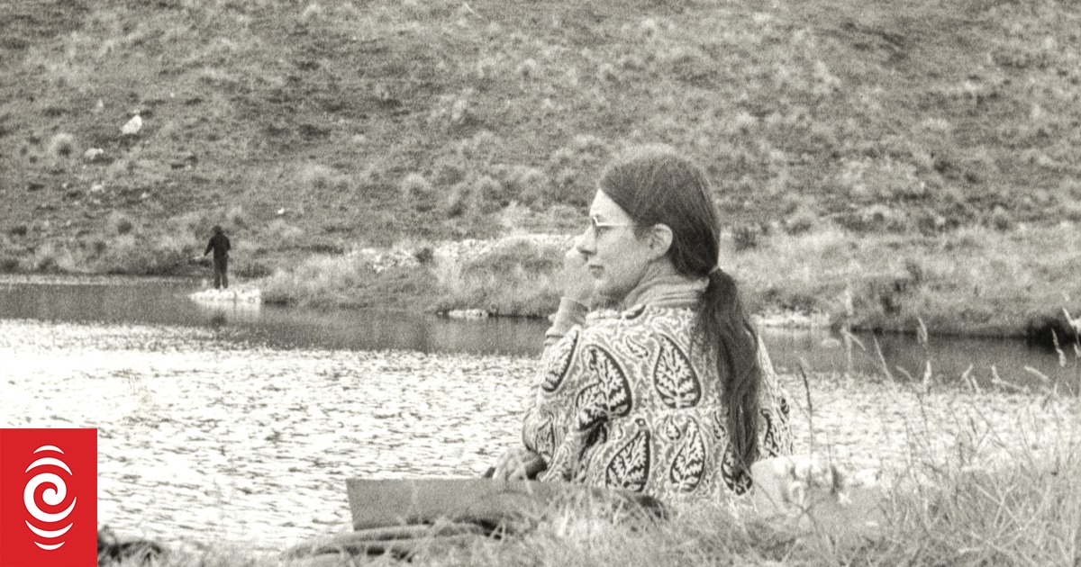 Connecting to our landscapes through artist Marilynn Webb - Vimarsana News