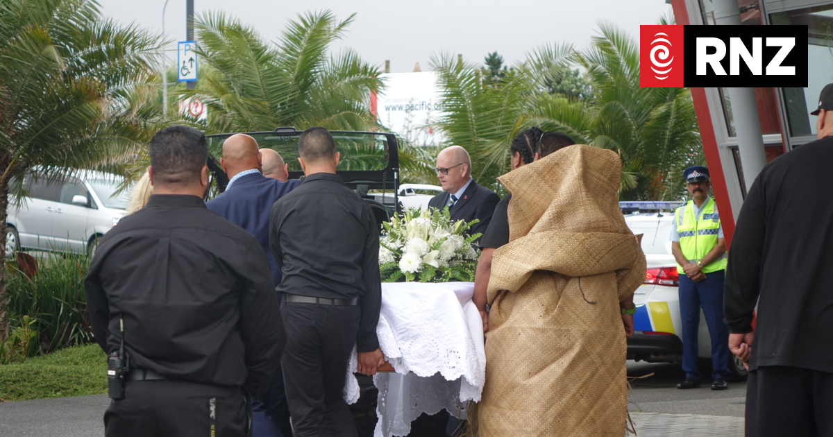 Tributes flow for Jonah Lomu - Vimarsana News