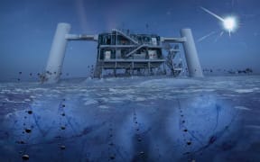 In this artistic composition, based on a real image of the IceCube Lab at the South Pole, a distant source emits neutrinos that are detected below the ice by IceCube sensors, called DOMs.