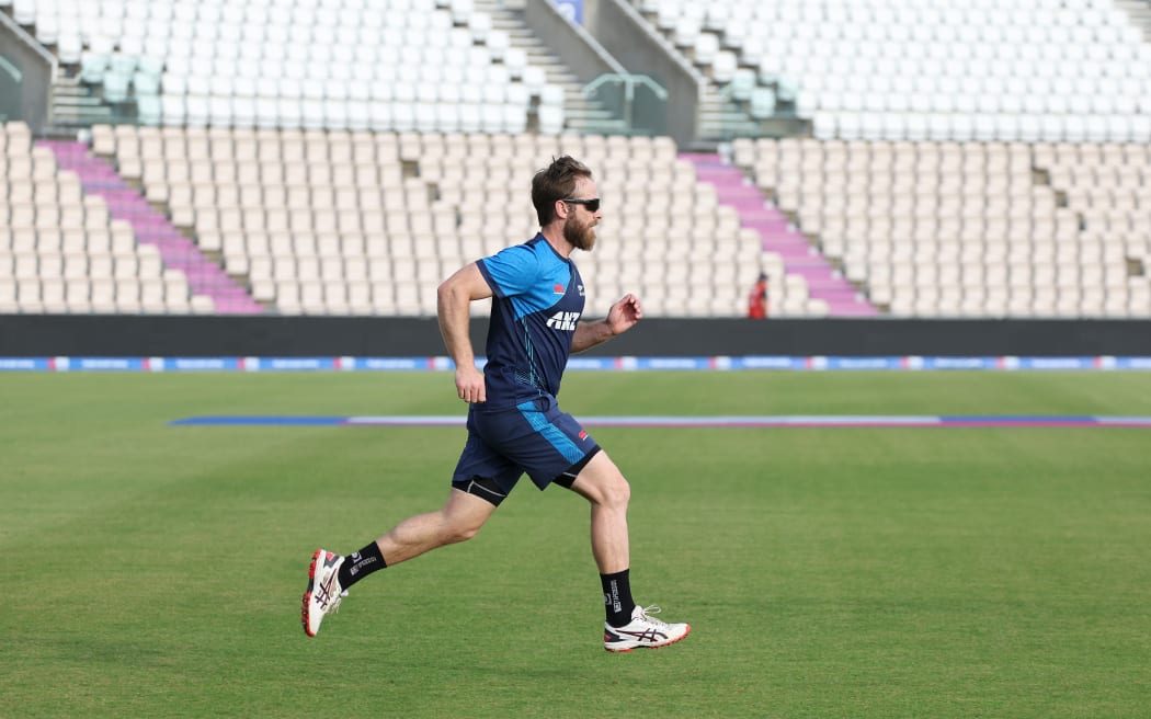 凱恩威廉森 (Kane Williamson) 從前十字韌帶 (ACL) 傷勢中恢復，目前正在獨自訓練。