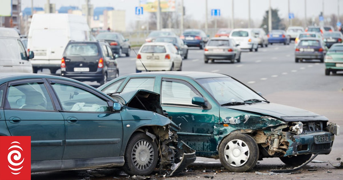 Provisional holiday road toll of 21 deaths ‘an absolute tragic period’