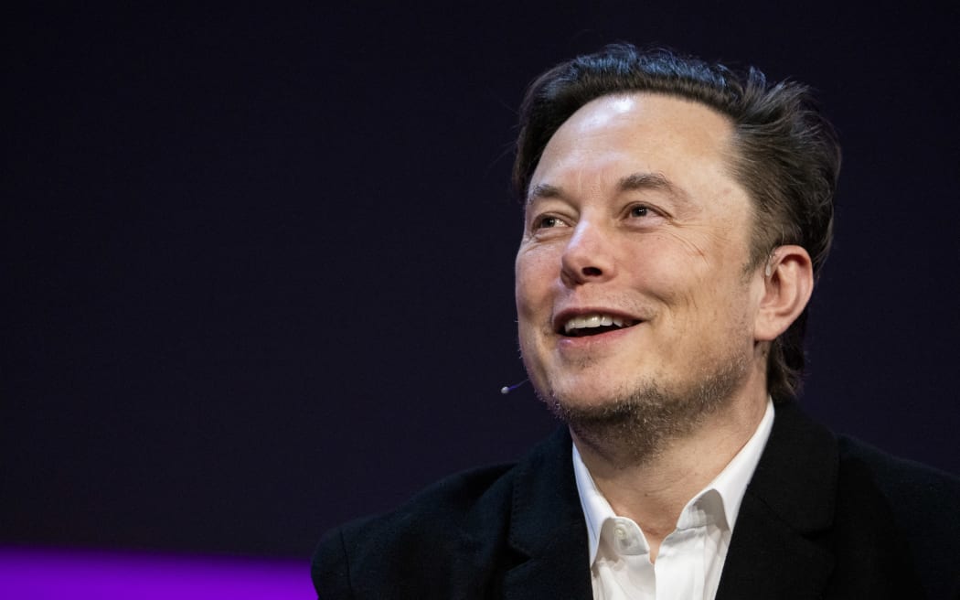Elon Musk, who runs four other companies, will now be Twitter CEO | RNZ
