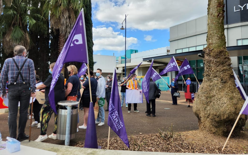 People gather at the nurses' rally outside Lynnmall in New Lynn, Auckland on 29 August, 2022.