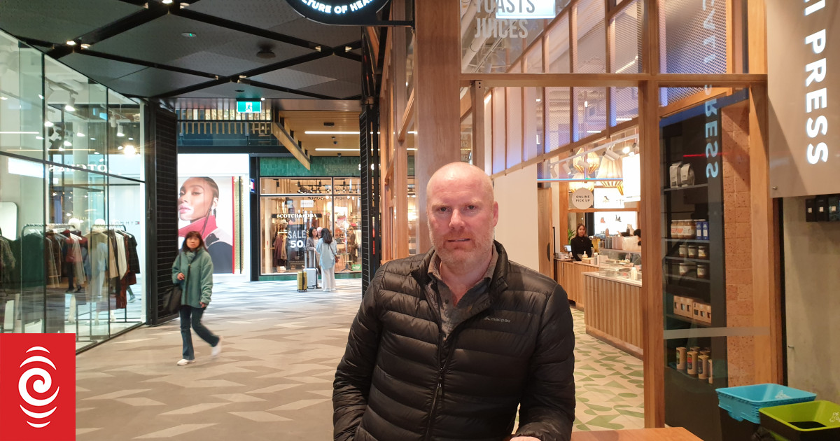 Auckland's Commercial Bay floundering without tourists RNZ