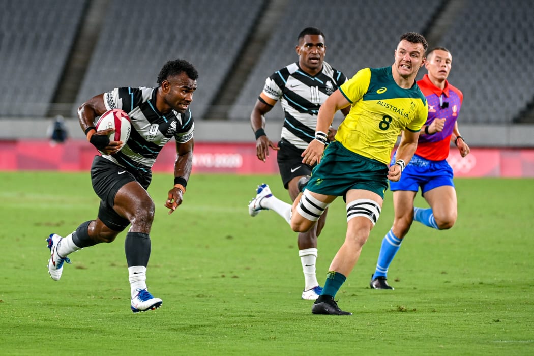 Jerry Tuwai scored two tries as Fiji advanced to the semi finals at the Tokyo Olympics.