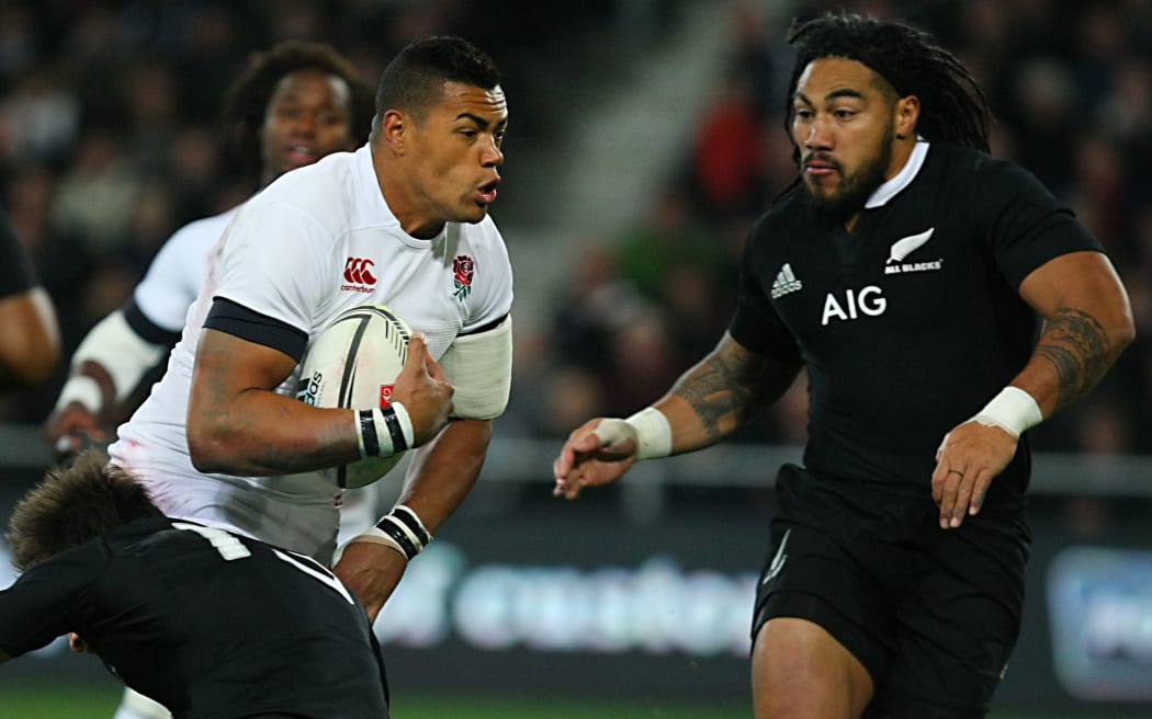 England's Luther Burrell playing against the All Blacks in Dunedin in 2014.