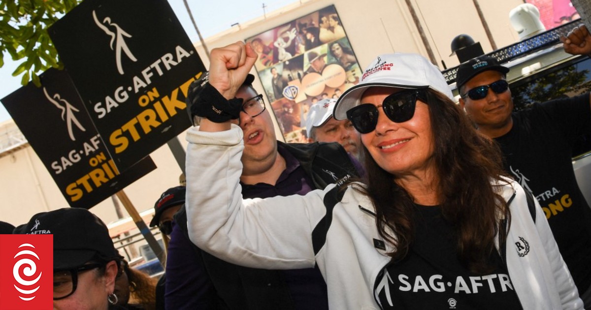 Hollywood actors ratify contract, formally ending strike