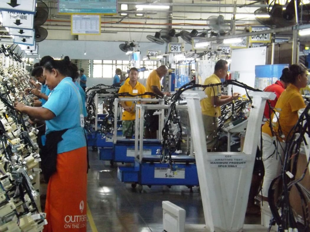 Employees at Yazaki Samoa will not receive a final severance package if they resign before the company closes.