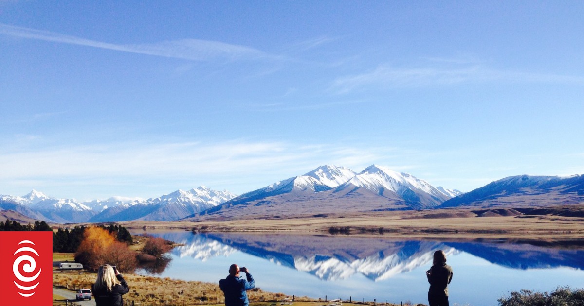 Big tour buses banned from 'most stunning' views of Aotearoa - Vimarsana News