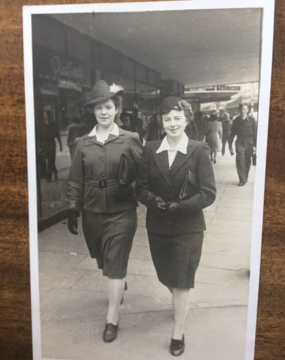 Patrol in Willis Street, 1944 Marie pictured right with Jan Sneddon, (m. Pope)