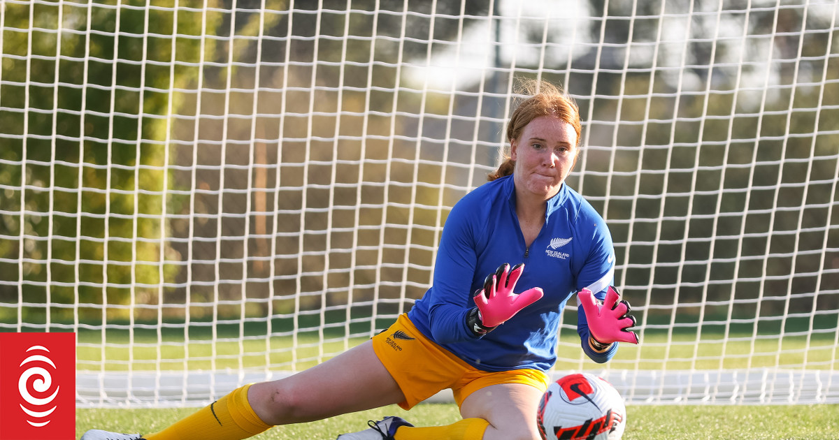 Heartbreak for Alfeld as Phoenix lose keeper for another season - Vimarsana News