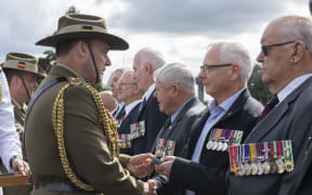 Veterans from 161 Battery 16th Field Regiment, Royal New Zealand Artillery were presented with an Australian Unit Citation for Gallantry at Linton Military Camp on 5 April 2019 by Major General Gregory Bilton, the Forces Commander of the Australian Army.