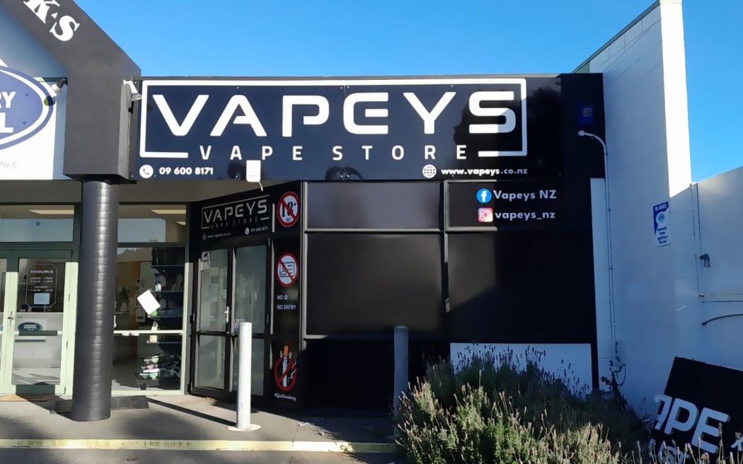 A Vapeys store in Whangaparaoa.