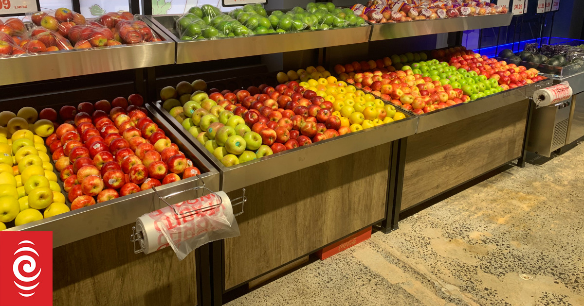 Sklepy z owocami i warzywami przygotowują się do kolejnej fazy zakazu używania plastikowych toreb jednorazowego użytku