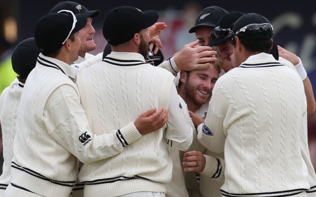 England's Ben Stokes is caught by New Zealand wicket keeper Luke Ronchi off the bowling of Kane Williamson (centre, facing) during the second Test New Zealand at Headingley, Leeds.