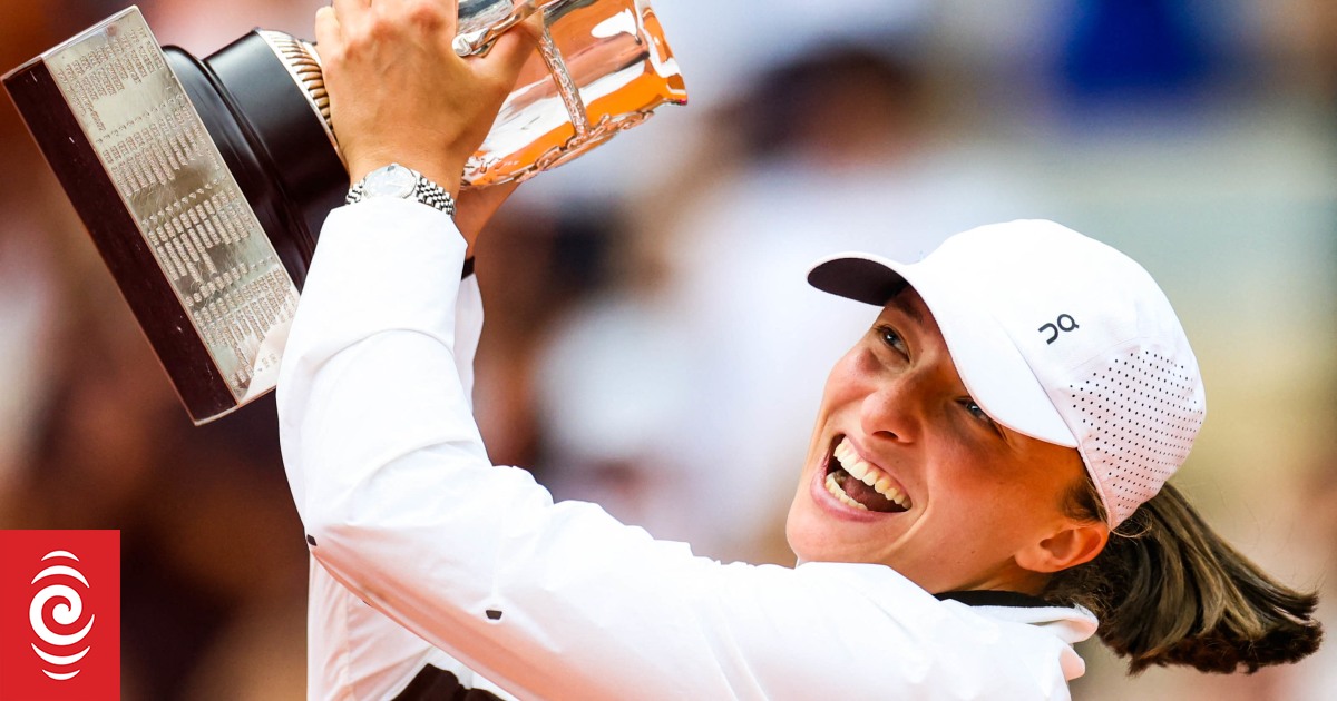 Swiatek reigns supreme at French Open by quelling Muchova - Vimarsana News