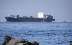 MV Shiling cargo ship leaves Wellington after two months stranded