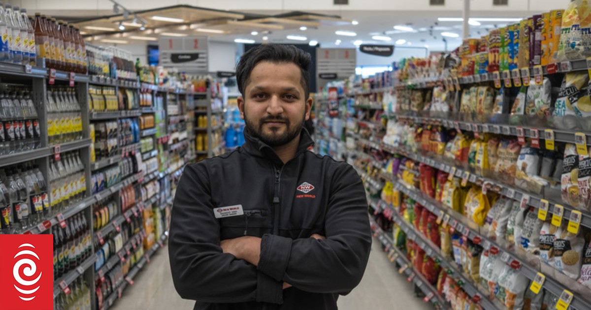Shelf stackers feel singled out as 'unskilled' immigrants RNZ