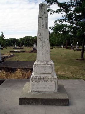 Waerenga-ā-Hika war memorial.

It stands in Makaraka Cemetery on SH2, about 5 km north-west of Gisborne. 

The memorial records the names of six Hawke’s Bay Military Settlers who died on 18 November 1865 during the siege of Waerenga-ā-Hika pā.
