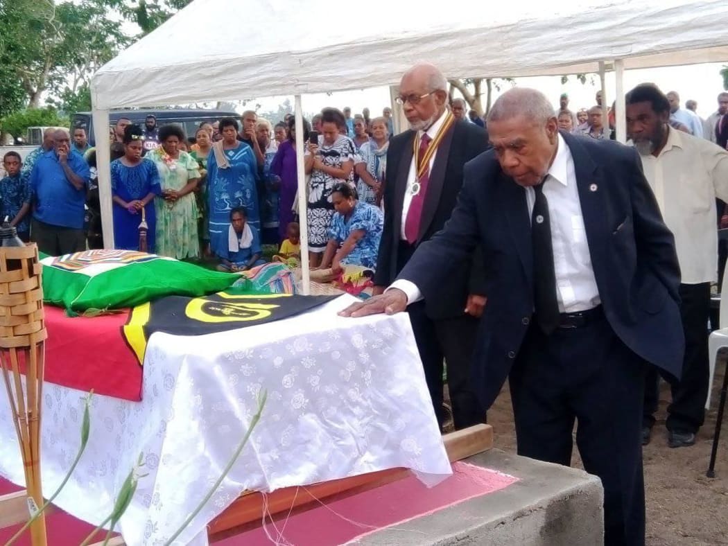 Vanuatu's first head of state Ati George Sokomanu farewelling his wife,Leitak