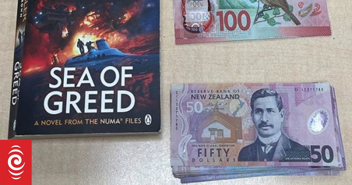 How police helped an elderly man avoid losing $20,000 in a scam - Vimarsana News