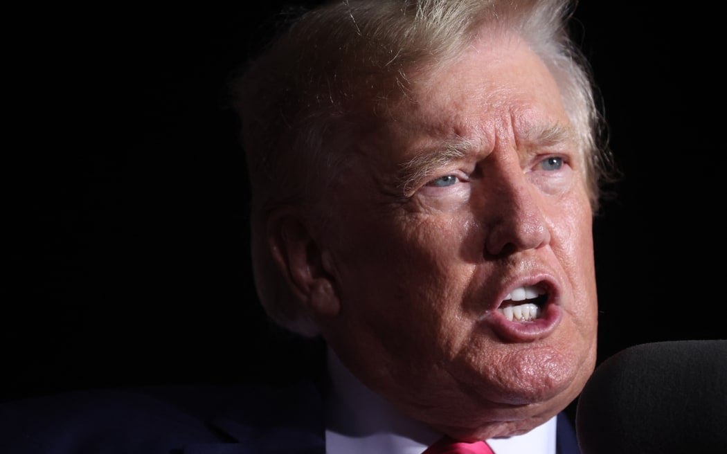 L'ancien président Donald Trump s'adresse à ses partisans lors d'un rassemblement le 5 août 2022 dans le Wisconsin.