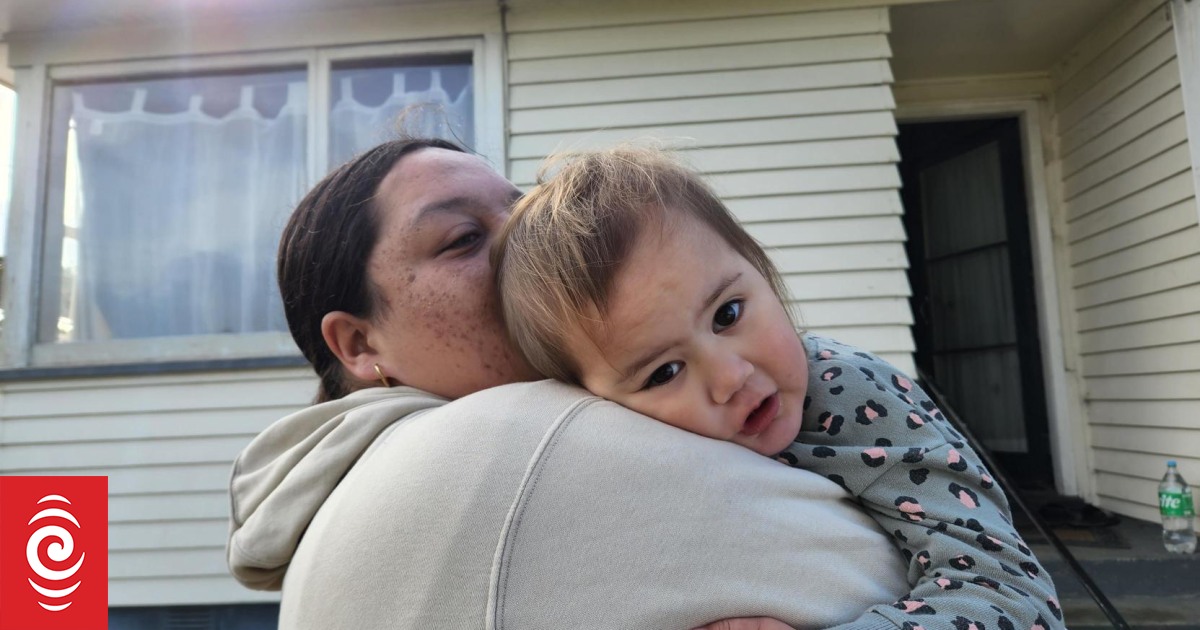 Missing West Auckland toddler found wandering street near home - Vimarsana News