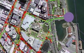 Orange circle indicate where the pipe has burst at the intersection of Victoria Street and Mercer Street and the purple dot indicates the identified point of discharge to the harbour.