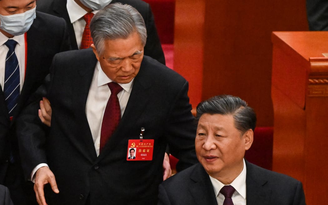 Hu Jintao: Expresidente abandonó el Congreso del Partido Chino