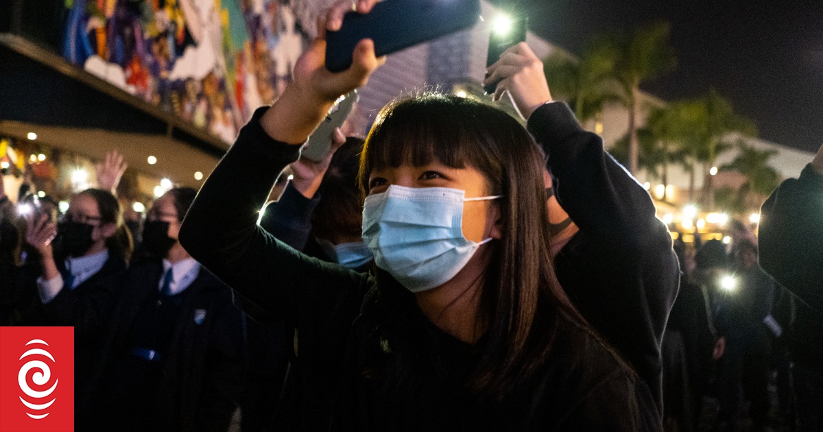 Teknoloji, Asya’da iki ucu keskin bir protesto kılıcı haline geldi