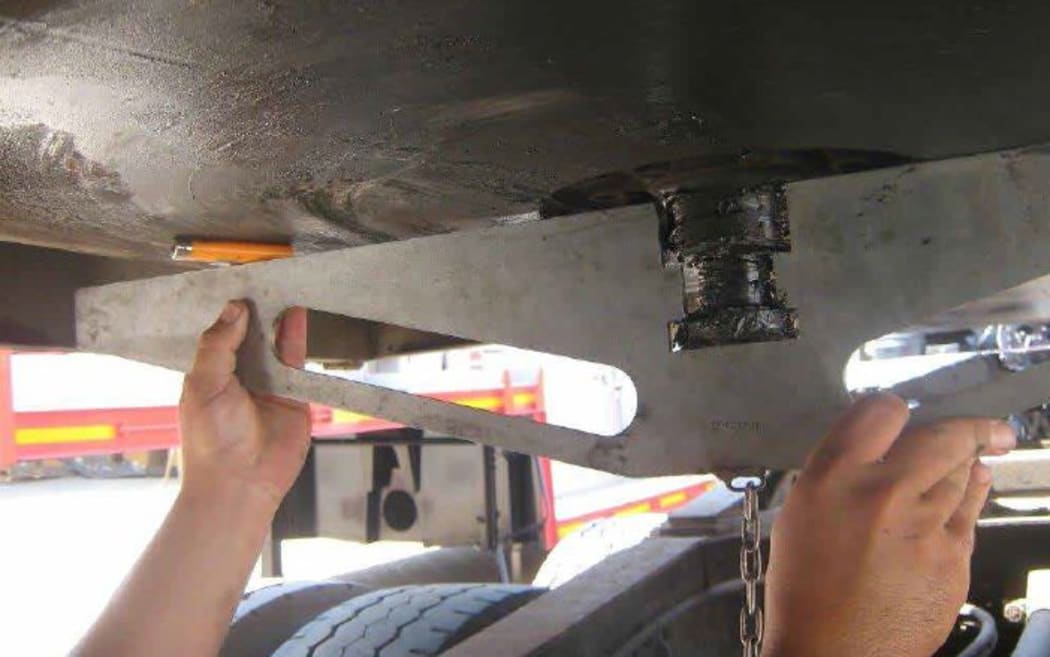 Officials had warning over semitrailers breaking apart RNZ News