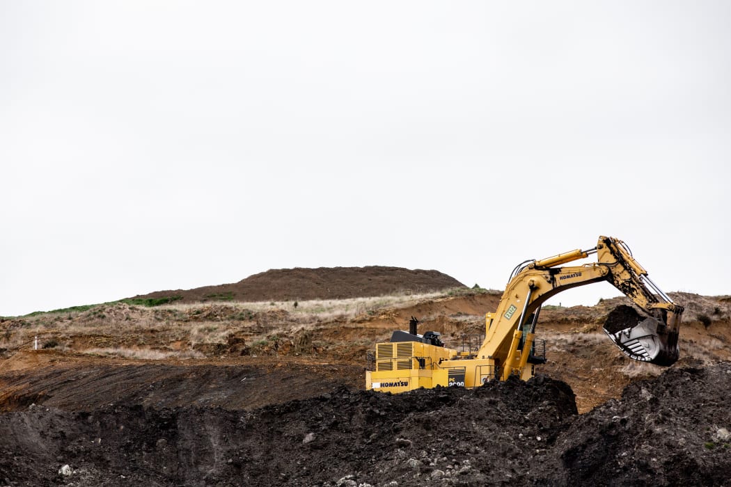 Activists stop operations at Takitimu coal mine RNZ