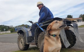 Retiree Owen and Tinker are looking forward to Ōpunake's coffee shops reopening.
