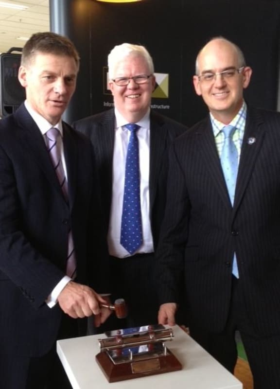 From left: Finance Minister Bill English, NZX chief executive Tim Bennett and State Owned Enterprises Minister Tony Ryall.
