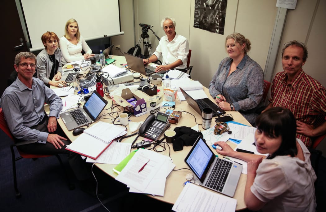 (L-R) Patrick O'Meara, Lee Taylor, Jessica Mutch, Gyles Beckford, Jane Patterson, Andrea Vance and Nicky Hager at work on the Panama Papers.