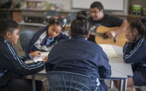 Students take part in the Aha Mentoring Programme facilitated by the Pasifika Foundation which uses music to engage with vulnerable youth. Oct 2015