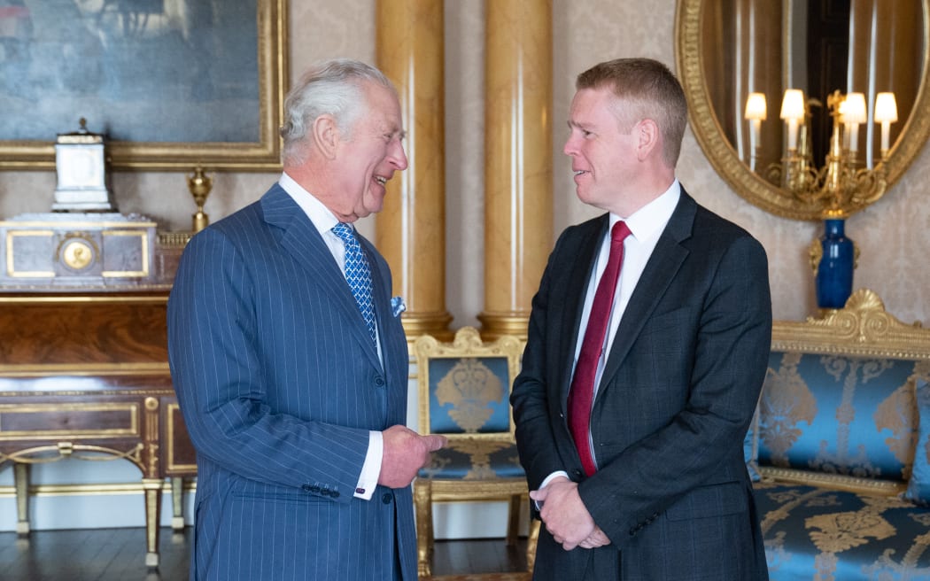 2023 年 5 月 3 日，国王查理三世在伦敦白金汉宫接见首相克里斯·希普金斯。
