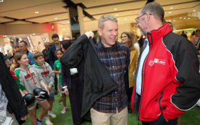 Labour leader Chris Hipkins meets members of the public during a visit to Queensgate Shopping Centre in Lower Hutt on 29 September 2023.