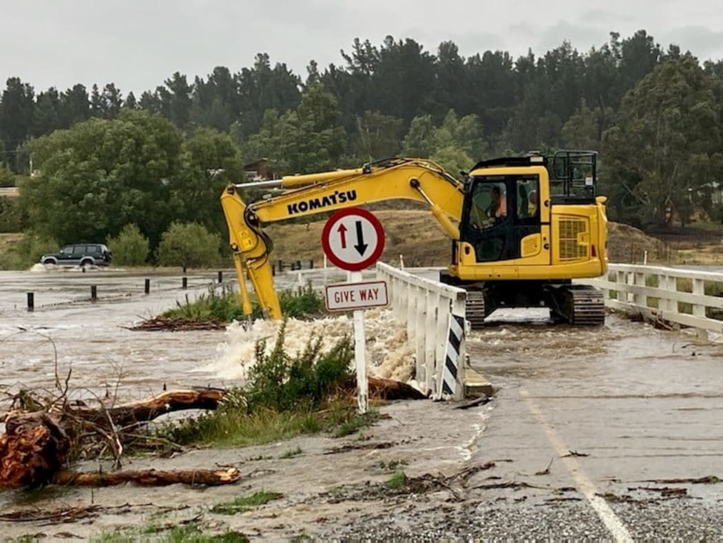 Flood control efforts at the Patearoa Bridge in Otago