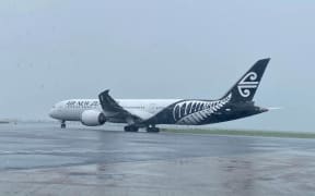 An Air New Zealand flight departs Apia for Auckland carrying seasonal workers from Samoa, in February 2021.