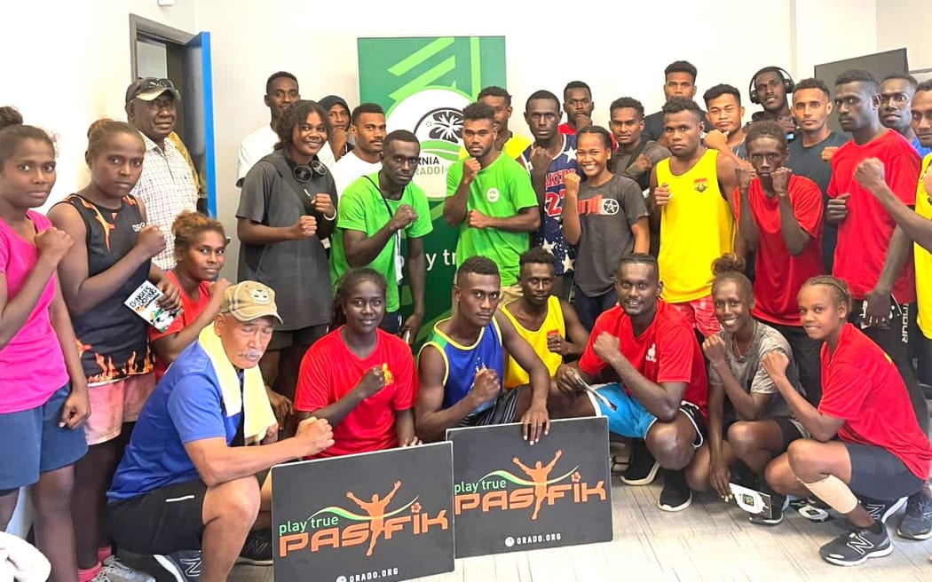 Boxeurs et entraîneurs des Îles Salomon