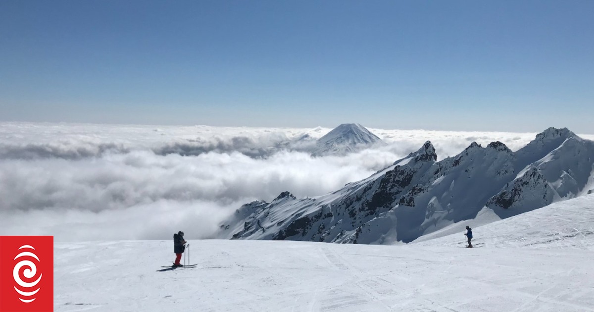 Ohakune breathes sigh of relief as Ruapehu ski season saved days from school break - Vimarsana News
