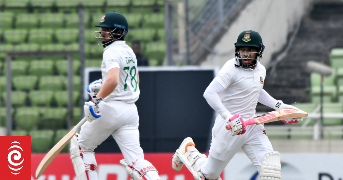 Bangladesh in charge against NZ despite bizarre Mushfiqur dismissal - Vimarsana News