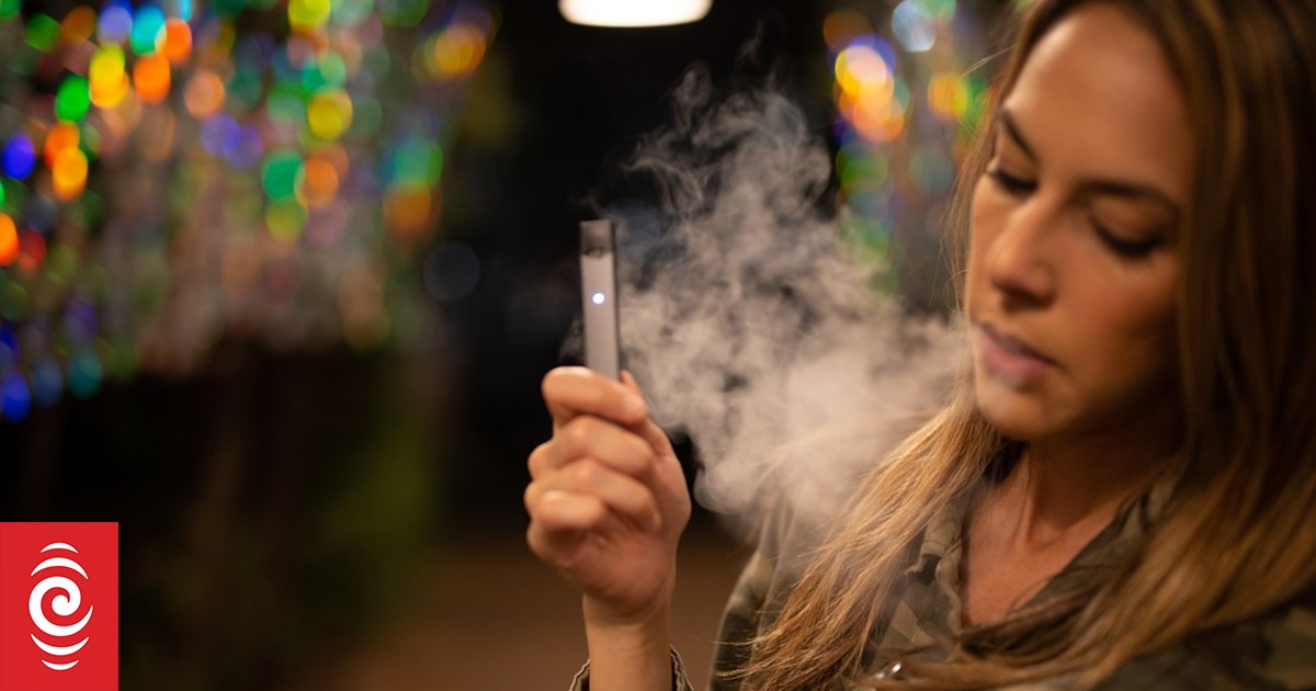 Vaping may be step towards smoking for non-smokers, research suggests - Vimarsana News