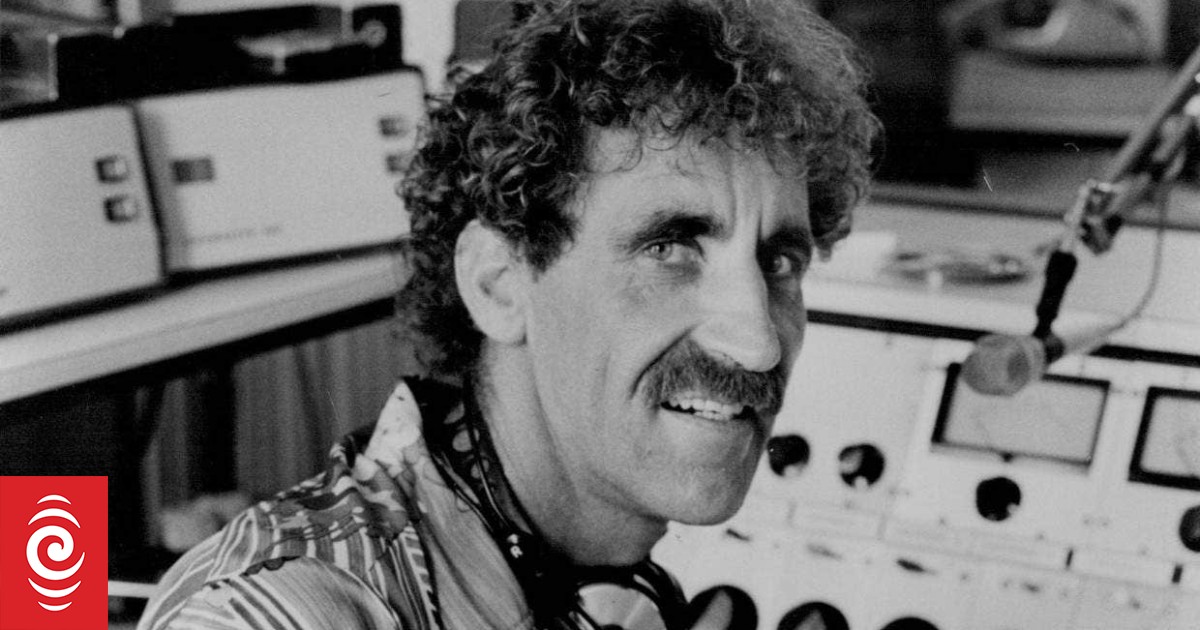 Radio legend Murray 'Muzza' Inglis dies after cancer battle